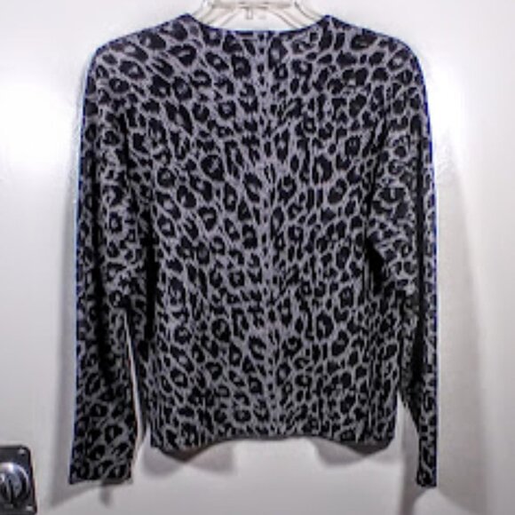 Laura Scott Grey & Black Animal Print Women’s Cardigan Sweater Size Small - Picture 4 of 16